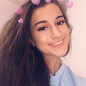 Meet your Posher, Ana